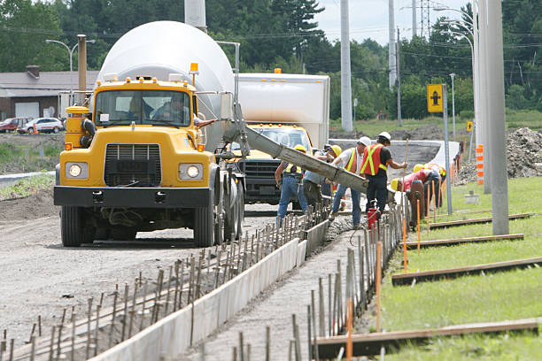 Best Concrete Sidewalk Installation  in Upland, CA